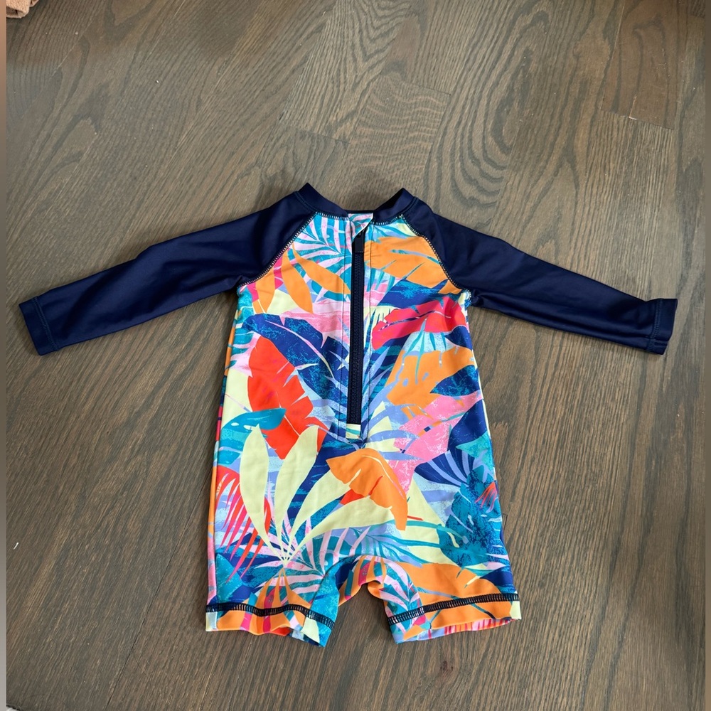 Old Navy Long-Sleeve One-Piece Rashguard Swimsuit 6-12M